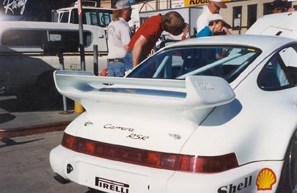 Porsche-911-965-RSR-rear-adjustable-tail-Wing.jpg